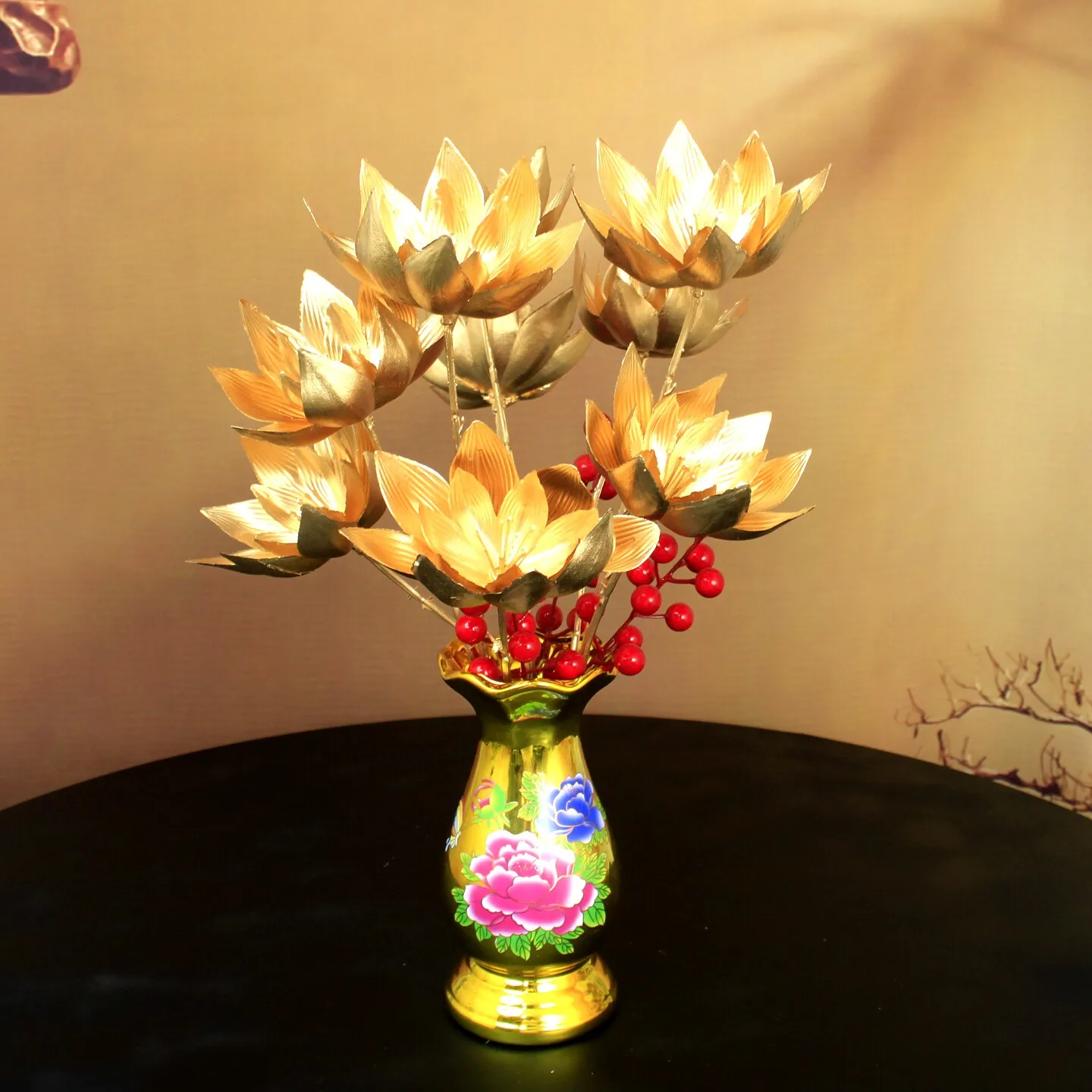 Cz temple dedicated golden lotus fake flowers dedicated flowers  guanyin golden lotus god of wealth in front of the flower