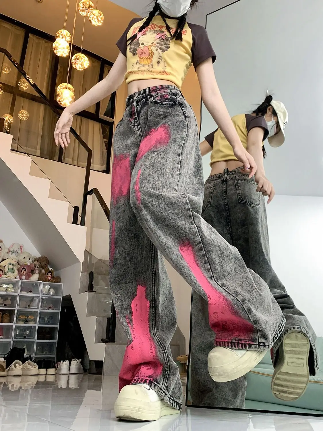 

Graffiti Design Jeans American High Street Personality Retro Wide-Leg Pants Women Hip-Hop Loose Fall Dare Mop The Floor Trousers