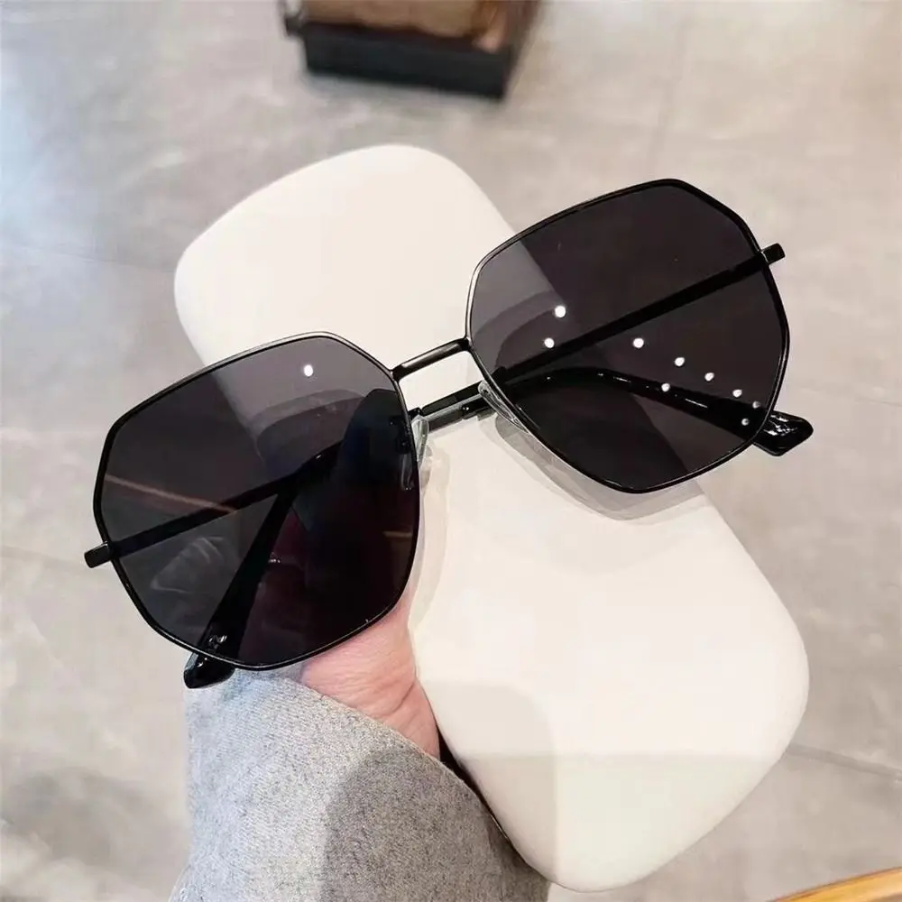 

Vintage UV400 Protection Hexagon Sunglasses Metal Frame Polygon Shades Sun Glasses Beach/Travel/Streetwear