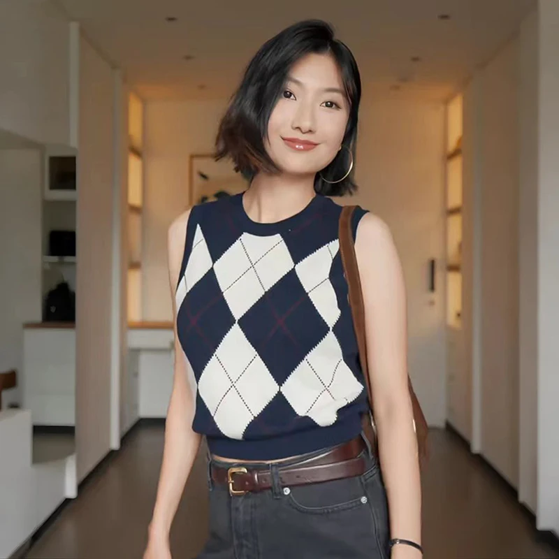 

Ele Korean Sle Women's Knitted Vest Faionable Layering Wool Blend Outerwear Trendy Small Size oulder Pad Design