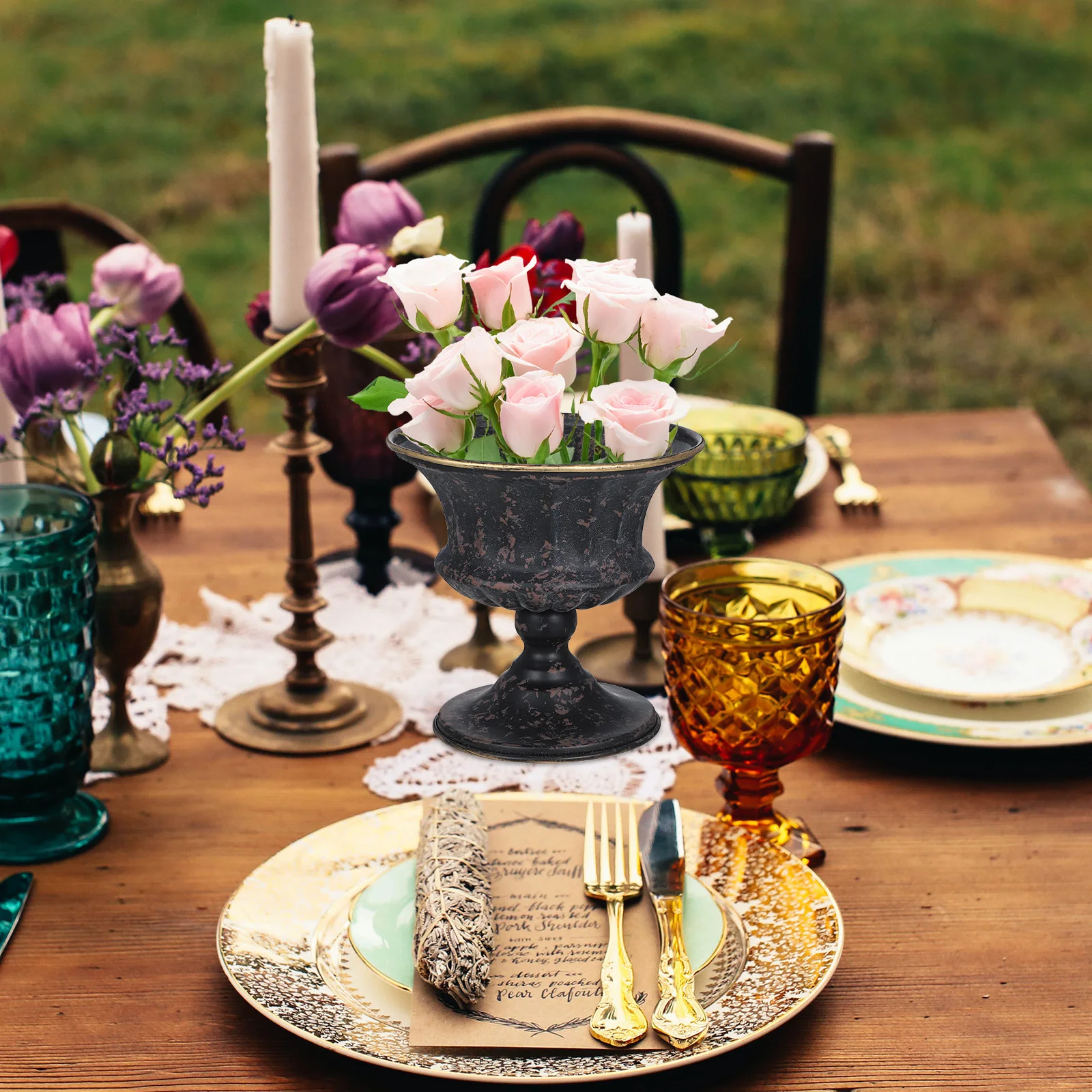 

Metal Flower Vase Retro Design Floral Arrangement Pot for Fresh Dried Flowers Wedding Table Centerpiece Indoor Outdoor Home