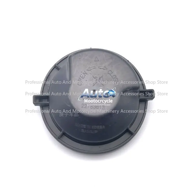 

Suitable for Cadillac ATS ATSL Headlight Back Cover Dust Near High Beam Bulb Cover