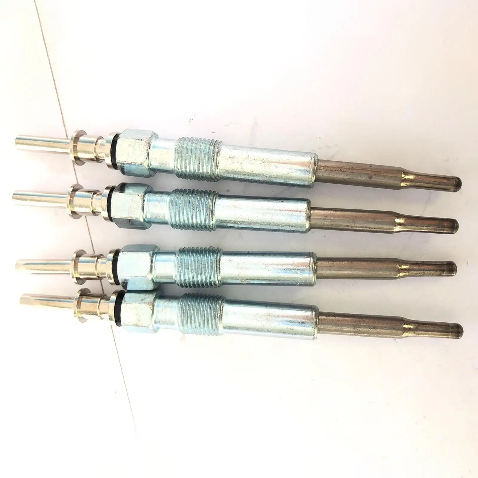 

4Pcs Heater Glow Plugs Replace Parts 12230035934 1079401 Metal Easy to Install
