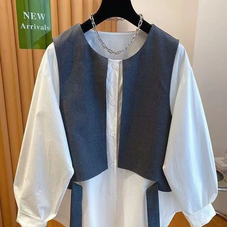 High-end stacking design, suit, vest splicing, white shirt, fake two-piece top, women's 2026 new early spring 2
