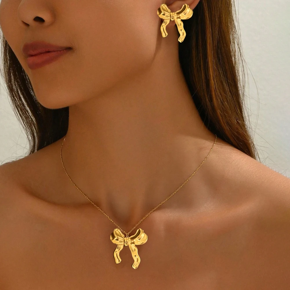 DOTIFI Stainless Steel Light Luxury 1 Piece Fashion Bow Necklace and 1 Pair of Butterfly Earrings Jewelry For Women Daily Wear