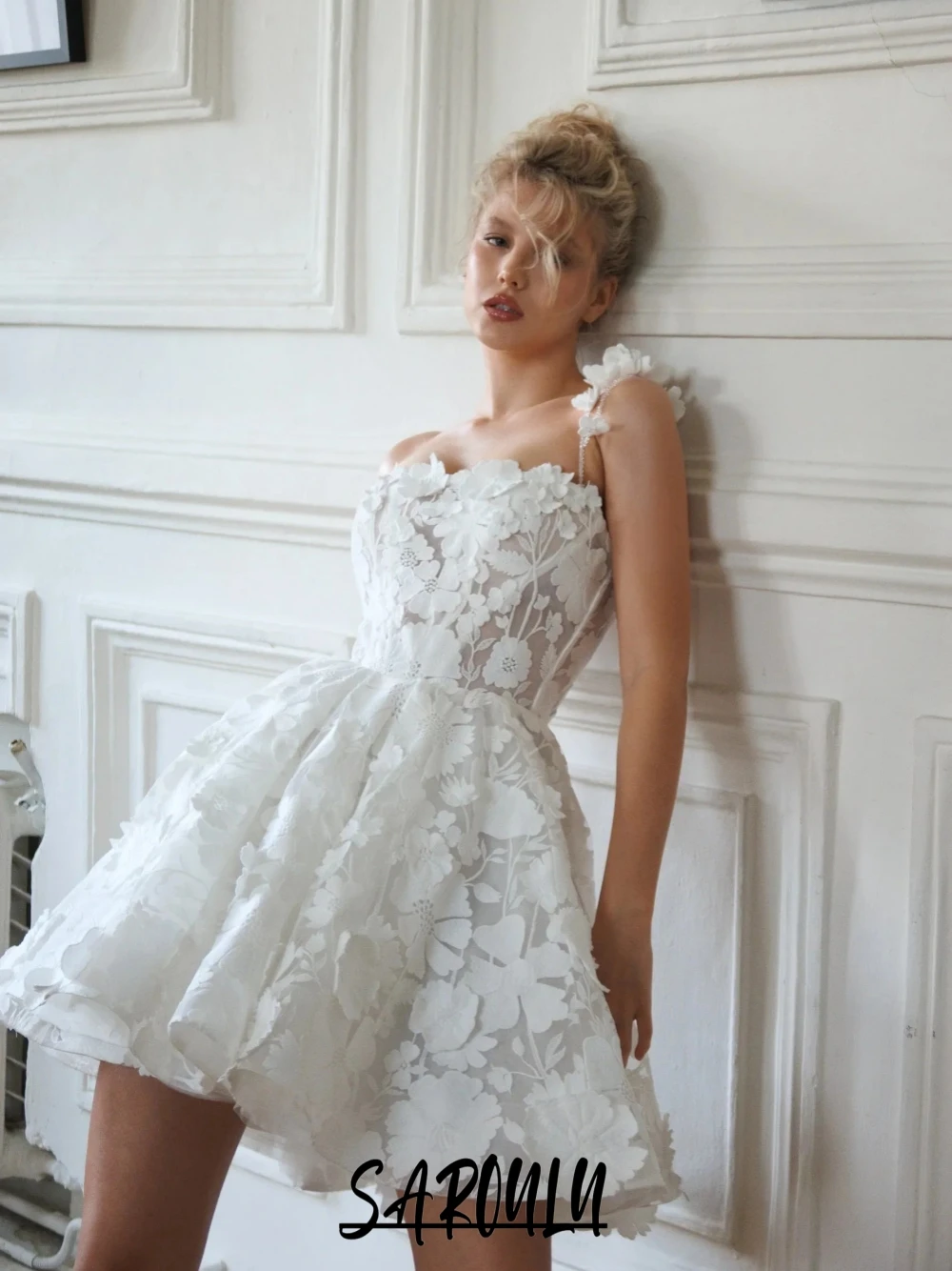 

Romantic White Appliques Wedding Dress Short A Line One Strap Corset Women Wear Customized Charming Zipper Back Bridal Gown
