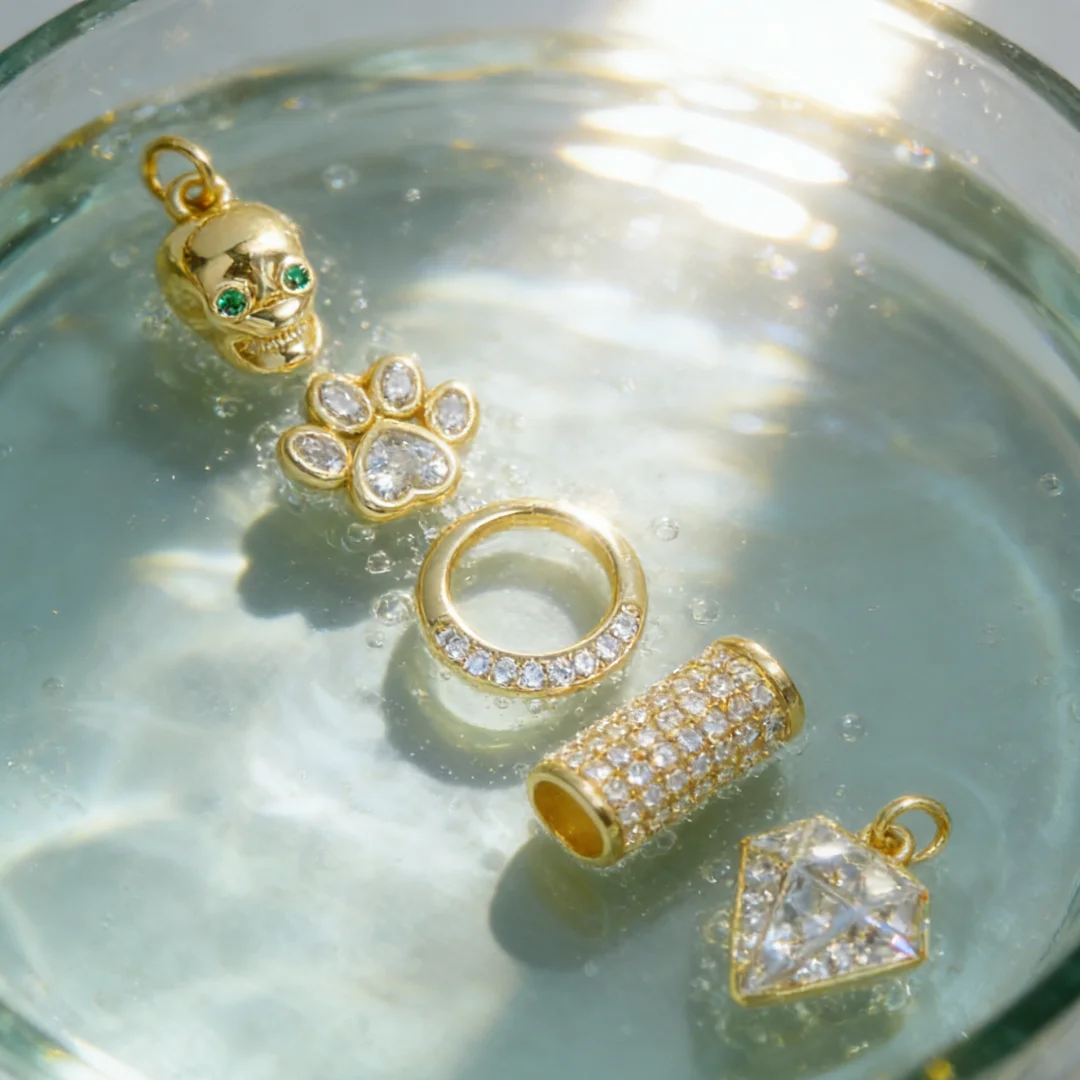 4Pcs Pendants Brass Zircon Charms for DIY Jewelry Making Necklace Bracelet Accessories Diamond Cylinder Circle Skull Paw Design