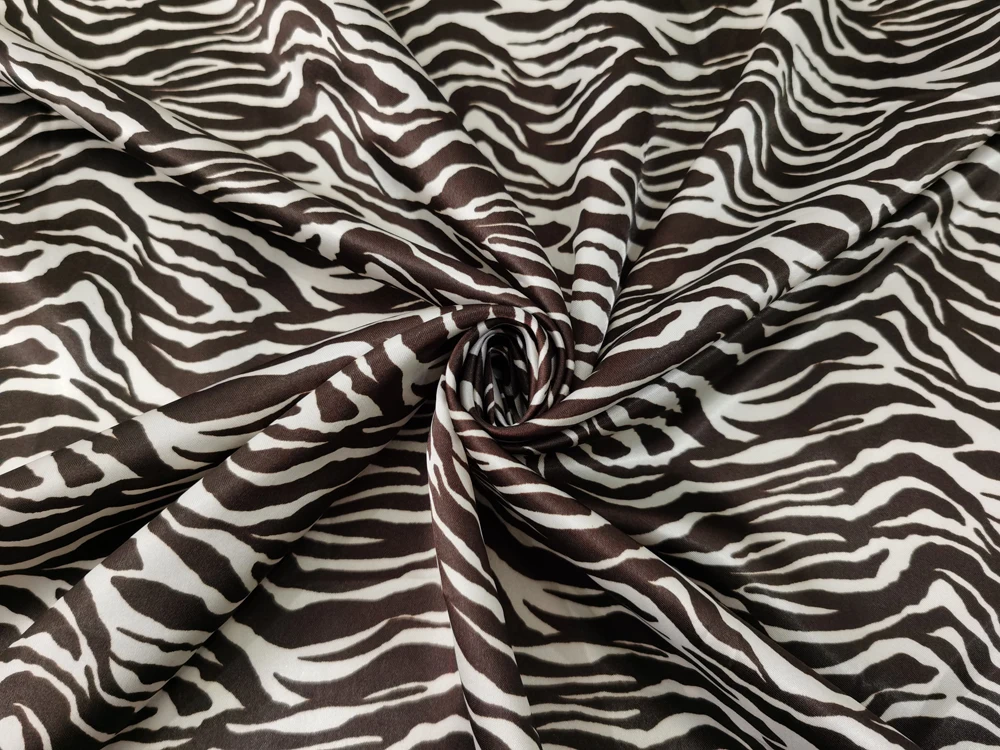 1 Meter x 1,48 Meter gestreifter Zebra-Satin-Druckstoff, weiches Futter – Detail 8