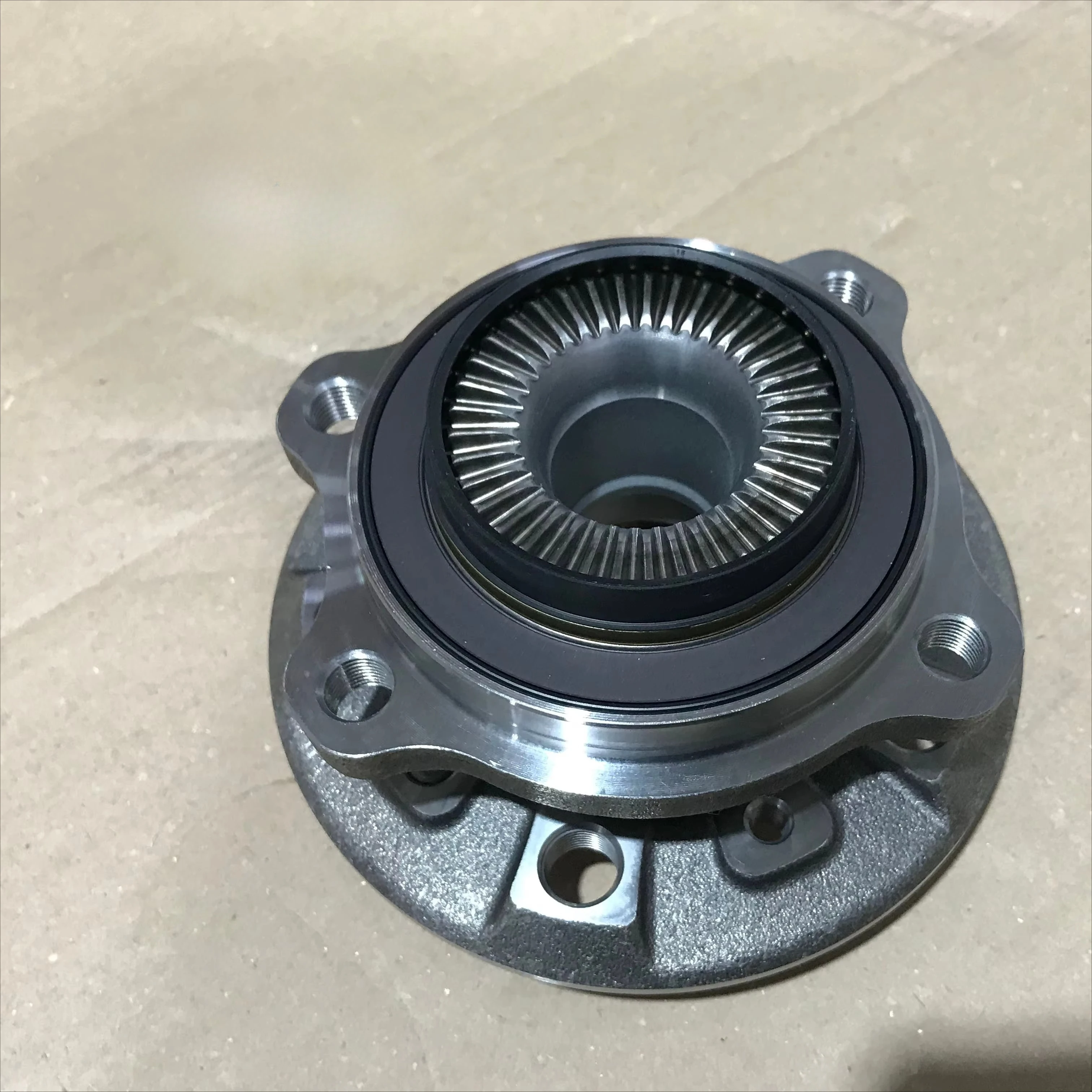 M3 M4 wheel hub bearings 31208095641, new condition, high-quality axle heads, auto parts and accessories