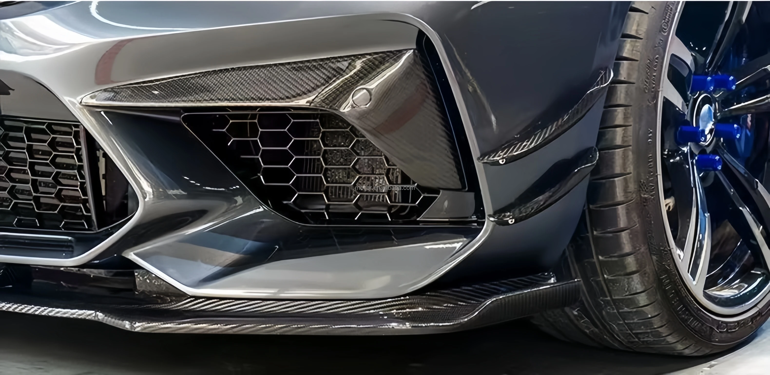 شفة أمامية عالية الجودة طراز MC لسيارة BMW F87 M2 M2C مصد أمامي من ألياف الكربون الجافة شفاه أمامية للسيارة