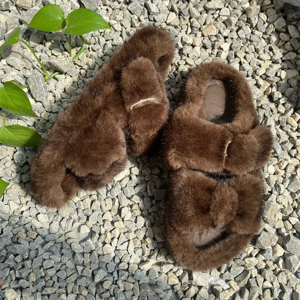 Flauschige Hausschuhe aus Kunstfell für Damen, mit verstellbarer Schleife, imitierende Nerz-Sandalen, flache Damensandalen, rutschfeste Sohle, Fell-Schuhe für Damen. – Detail 4