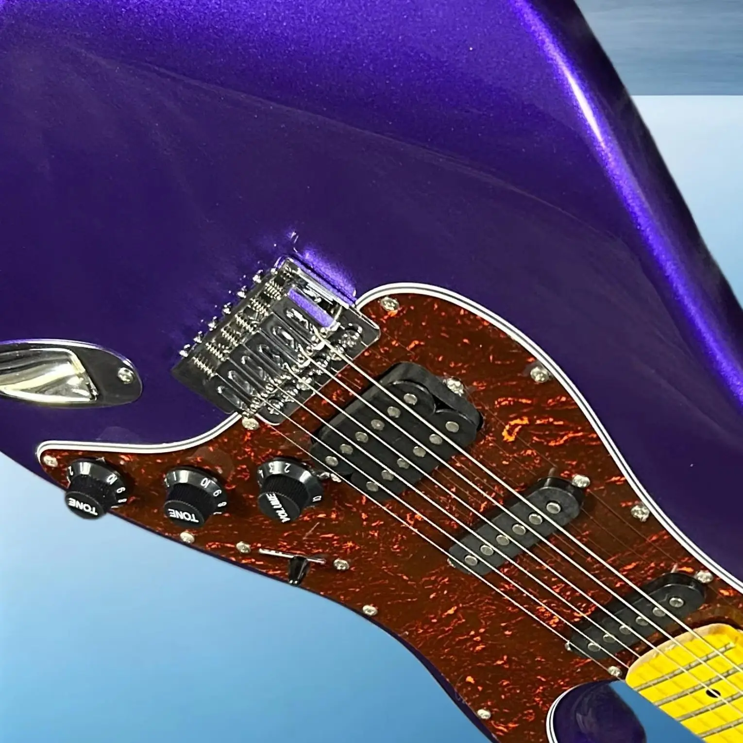 Hot Sale FST Metallic Purple Electric Guitars Mahogany Body Maple Fretboard view 3