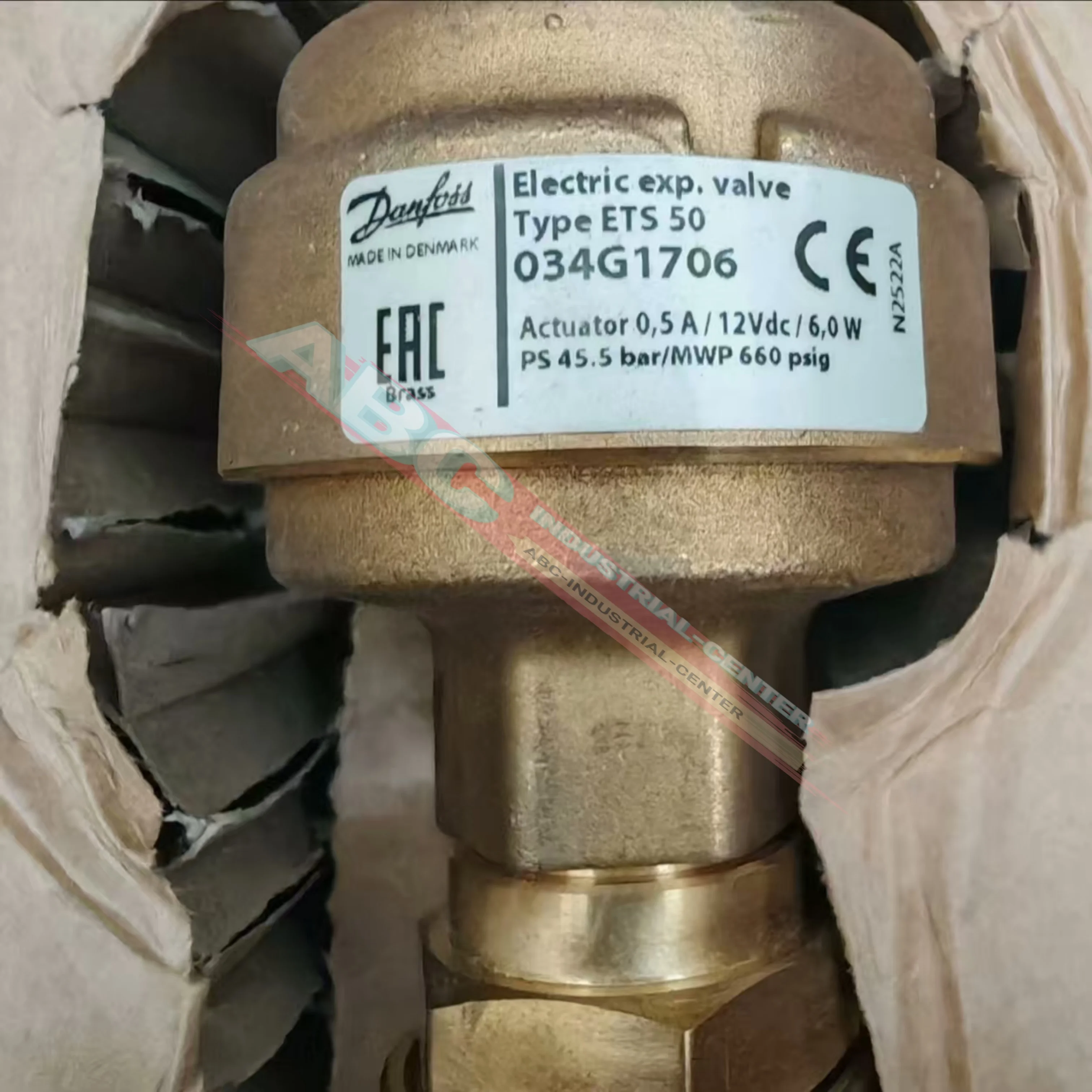 

электронный расширительный клапан 034G1704 ETS50 034G1705 ETS50 034G1706 ETS50 100%НОВЫЙ