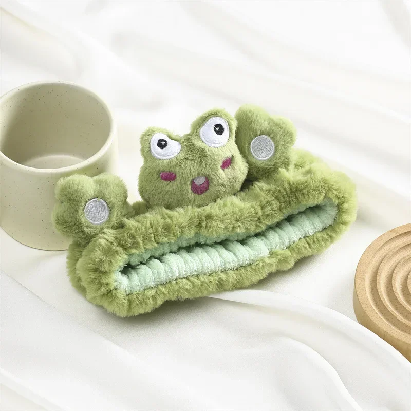 

Plush Frog Headband for Women Cute Green Animal Hair Band Non-Slip Makeup Headwrap for Face Wash & Bath