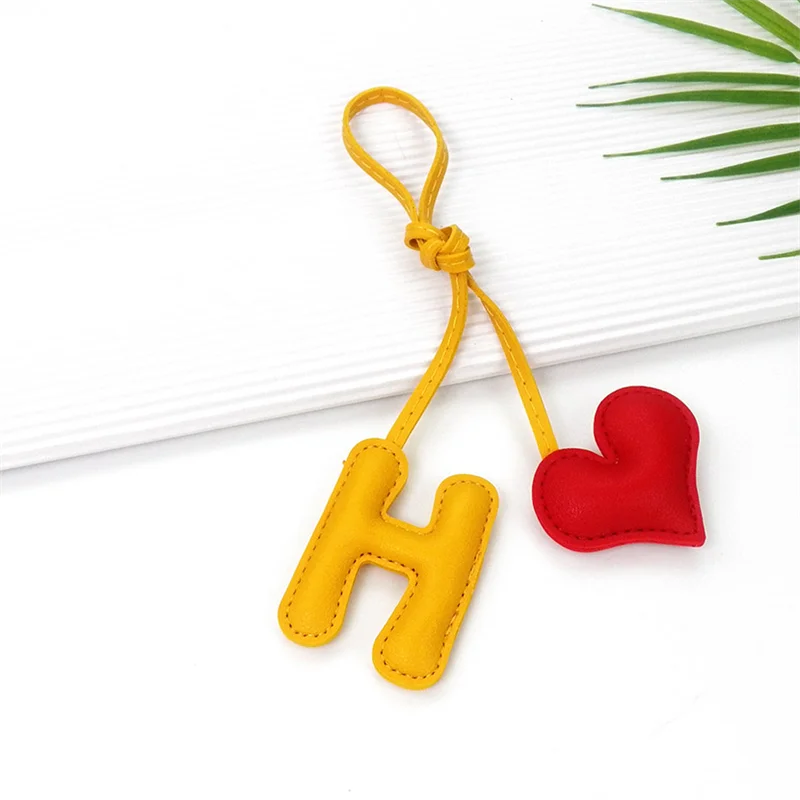 PU Leather Initial Heart H Letter Keychain For Women Fashion Cartoon Candy Color Bag Phone Pendant Car Key Chain Jewelry Gifts