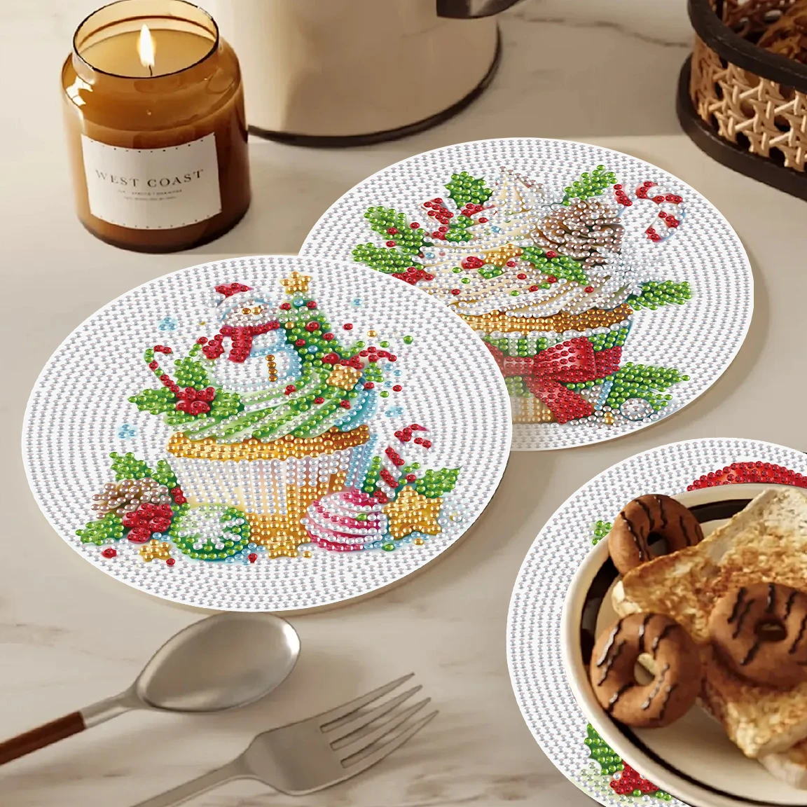 3-Piece Cupcake Diamond Placemat Kit 5