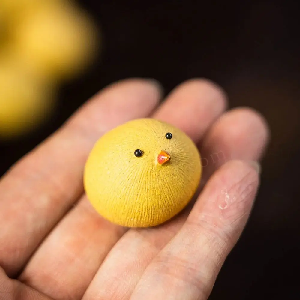 

Chicken Tea Pet Handmade Purple Sand Art Decoration Cute Tea Toy for Tea Set Eye-Catching Desk Ornament Bookshelf Decor