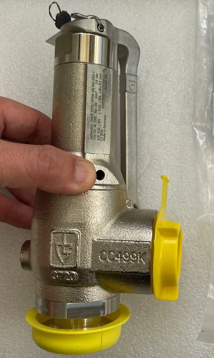 

Steam sterilizer German Gaoce safety valve 6450mGFL, DN25, 2.8bar