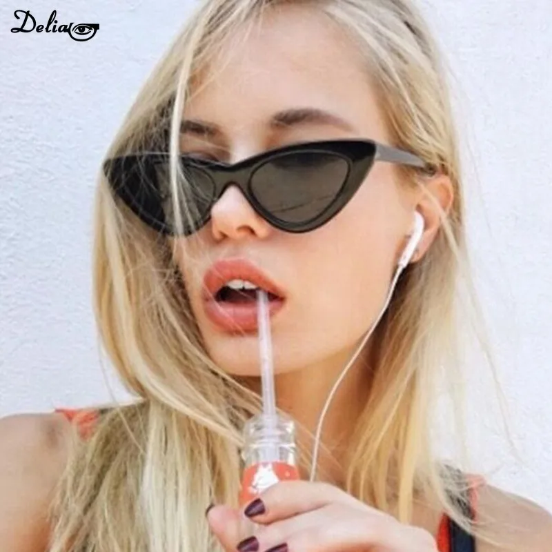 Retro Triangle Cat-eye Sunglasses for Women High-end Trendy Hipster Hot Girl Beach Glasses Outdoor Travel Camping