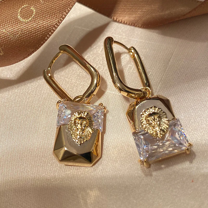 New zircon fashion temperament light luxury exquisite earrings