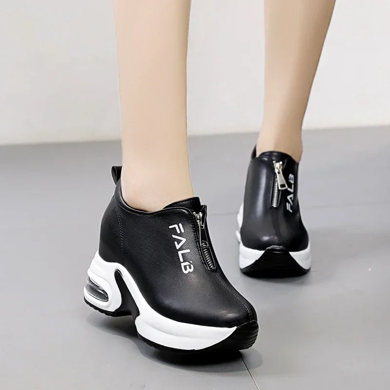 2023 Black Women Sneakers with Platform Wedge Sneakers Women Shoe Casual Lady Vulcanized Shoes White Height Increase Shoes Women