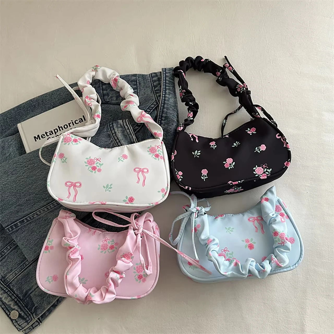 

Cute Flower Bow Print Crossbody Bag for Women Canvas Shoulder Messenger Bag with Phone And Key Storage Outdoor Travel Handbag