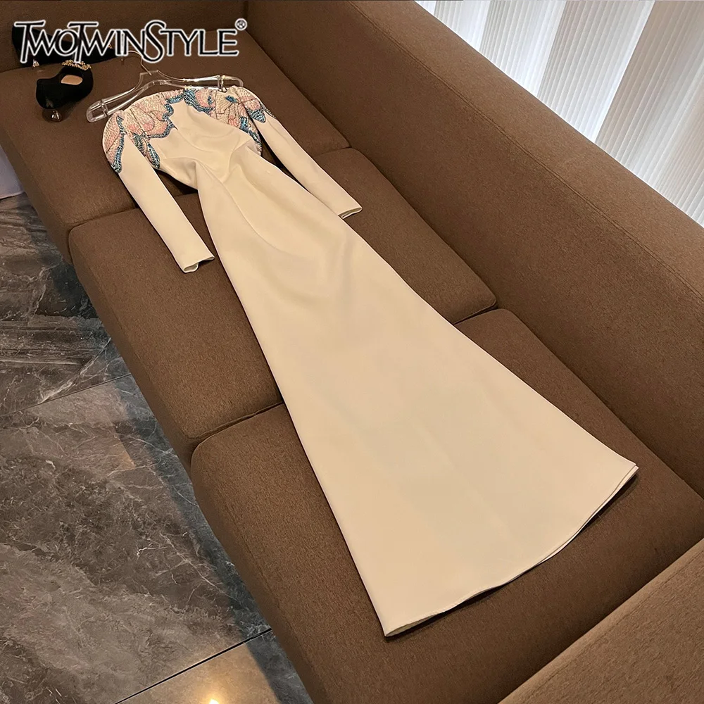 

TWOTWINSTYLE Slimming Elegant Dinner Dresses For Women Slash Neck Long Sleeve High Waist Temperament Dress Female New KDR542629