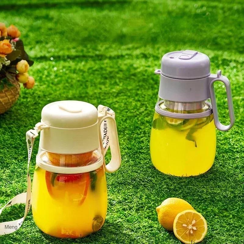 

Hot sales Portable Electric Juicer with 12 Blades and 1000ml Juice Cup for Crushing Ice and Mixing Fruits