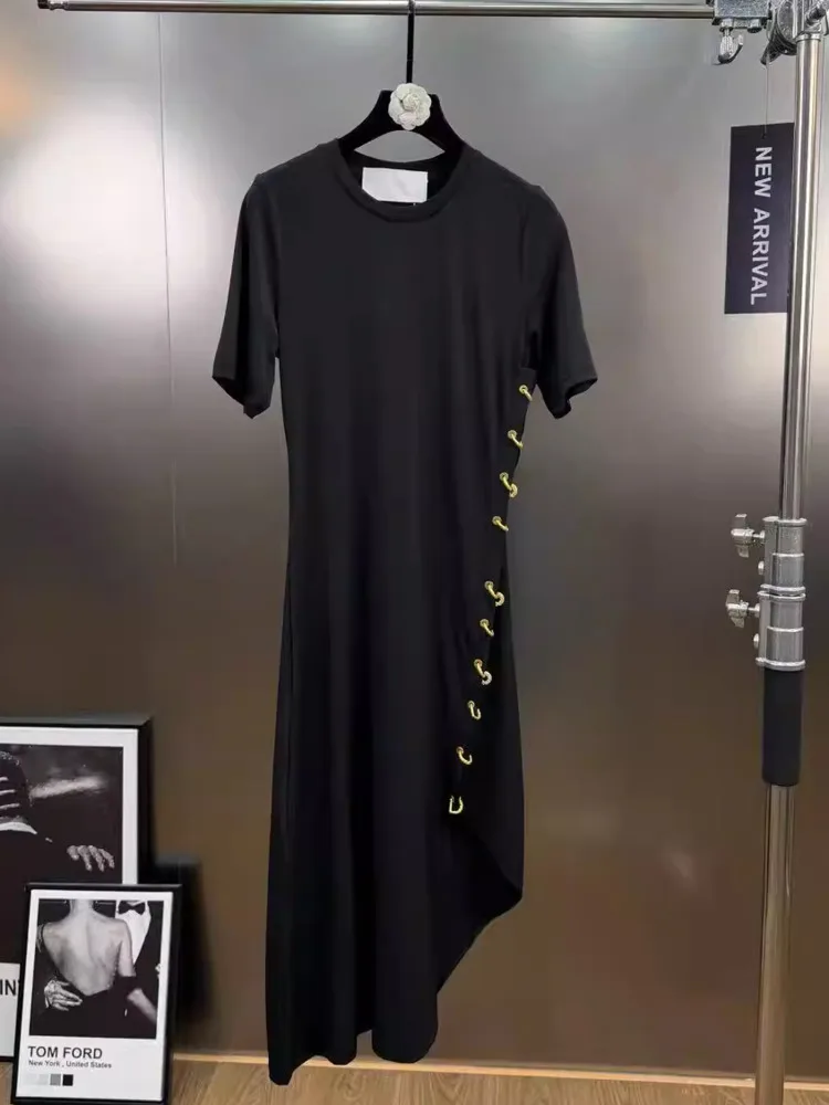 Sukienka damska DFDG, elegancka, dzianinowa, na wiosnę i lato 2025, z okrągłym dekoltem, bez rękawów, z kryształowym pierścieniem, rozcięciem, dopasowana, minimalistyczna, jednolita, midi.