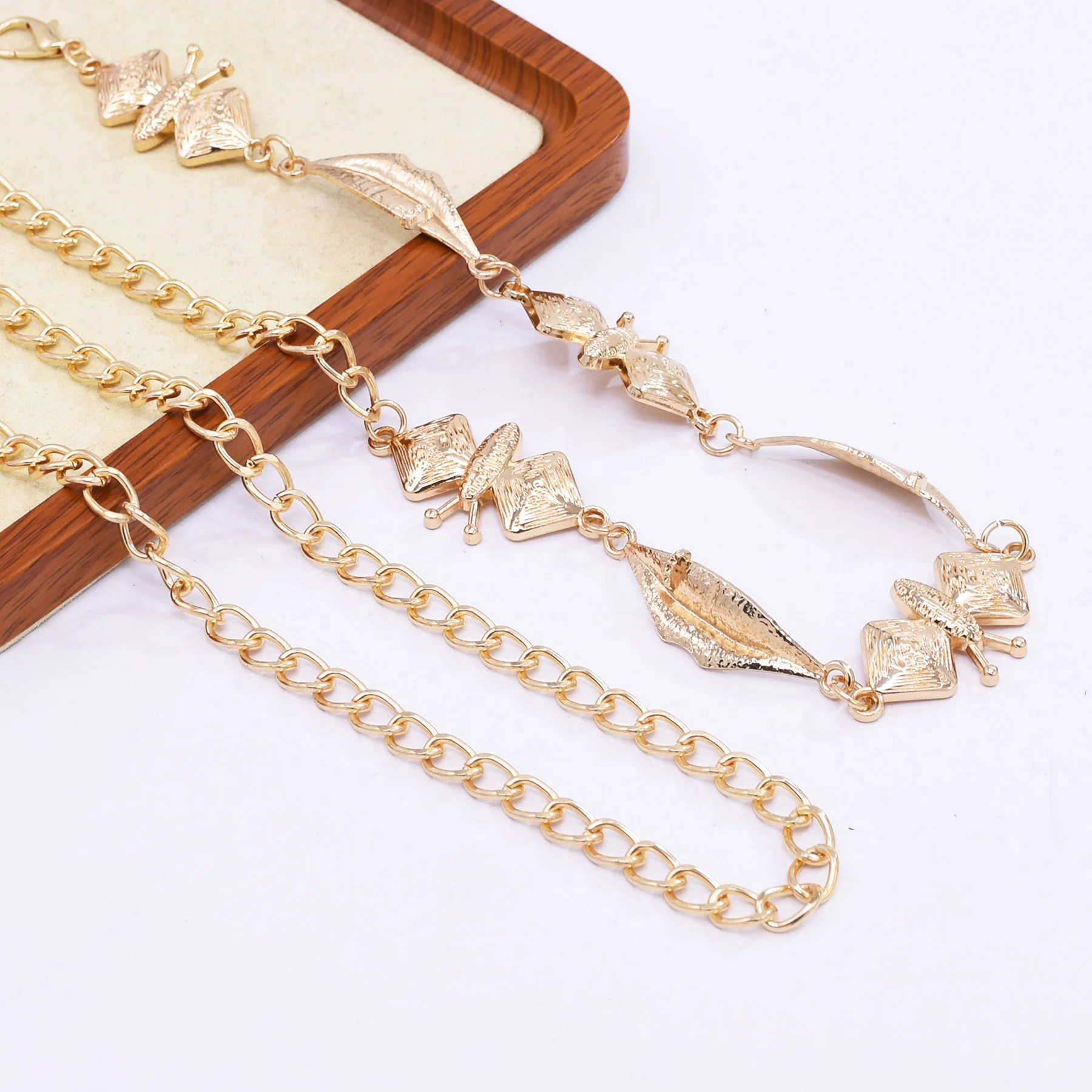 Fashion Alloy Carved Butterfly - đánh giá và giá Women'S Jeans Accessories