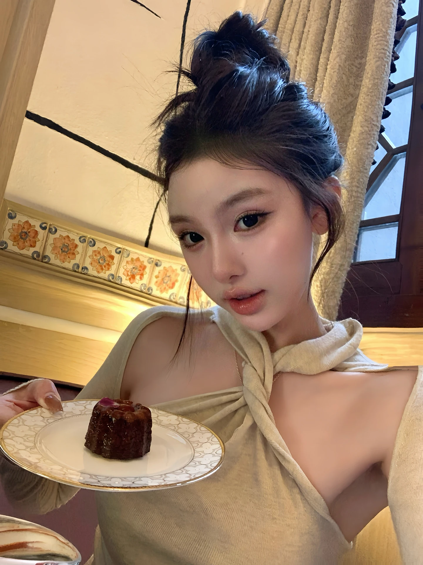 

Pure Desire Hollow out Knot Knitted irt Spring Waist Inward Long Sve Base irt Soft Polyester Nylon A-Line Sle Knitwear