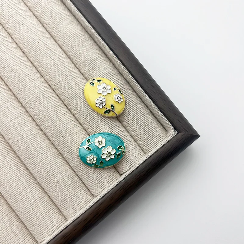 10PCS Of Colourful Retro Court Style Featuring Oval Special Flower-patterned Enamel Metal Buttons