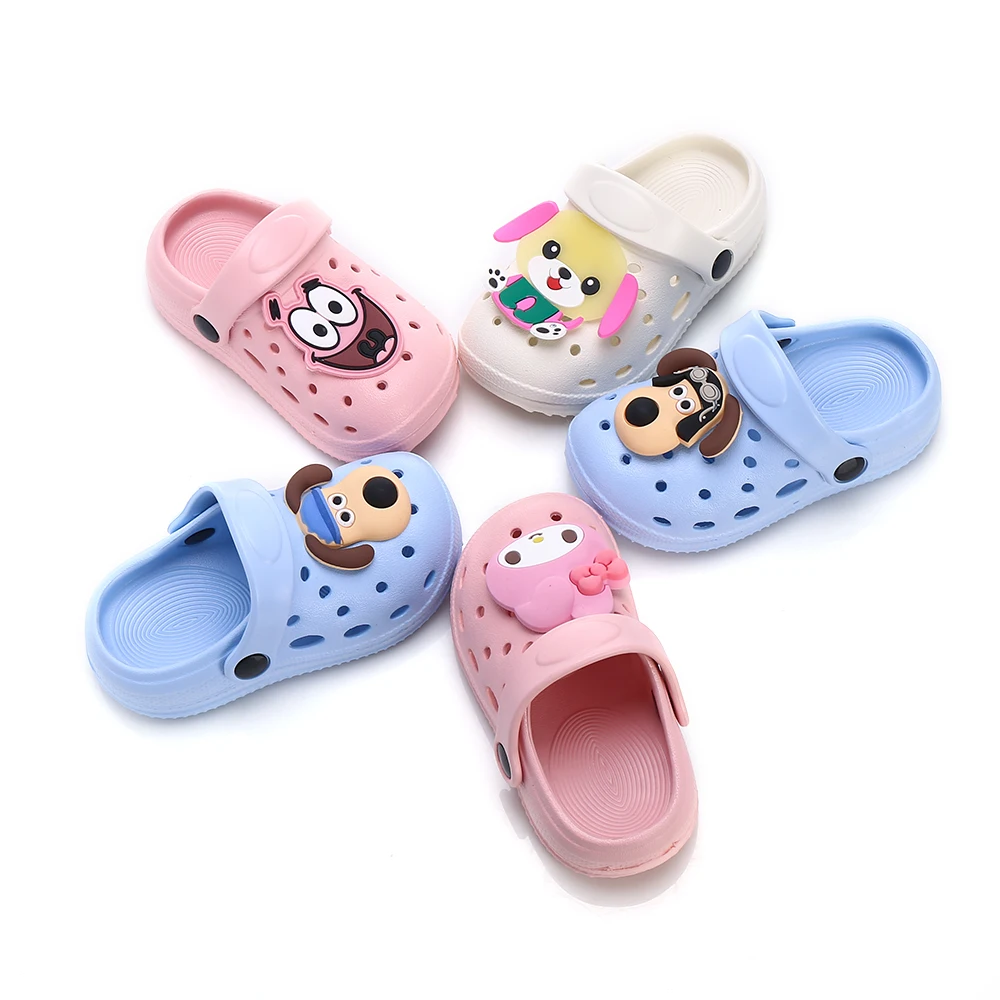 Zapatillas de verano para niños, sandalias antideslizantes con agujeros para interiores, fondo suave, transpirables, bonitos zapatos de playa de