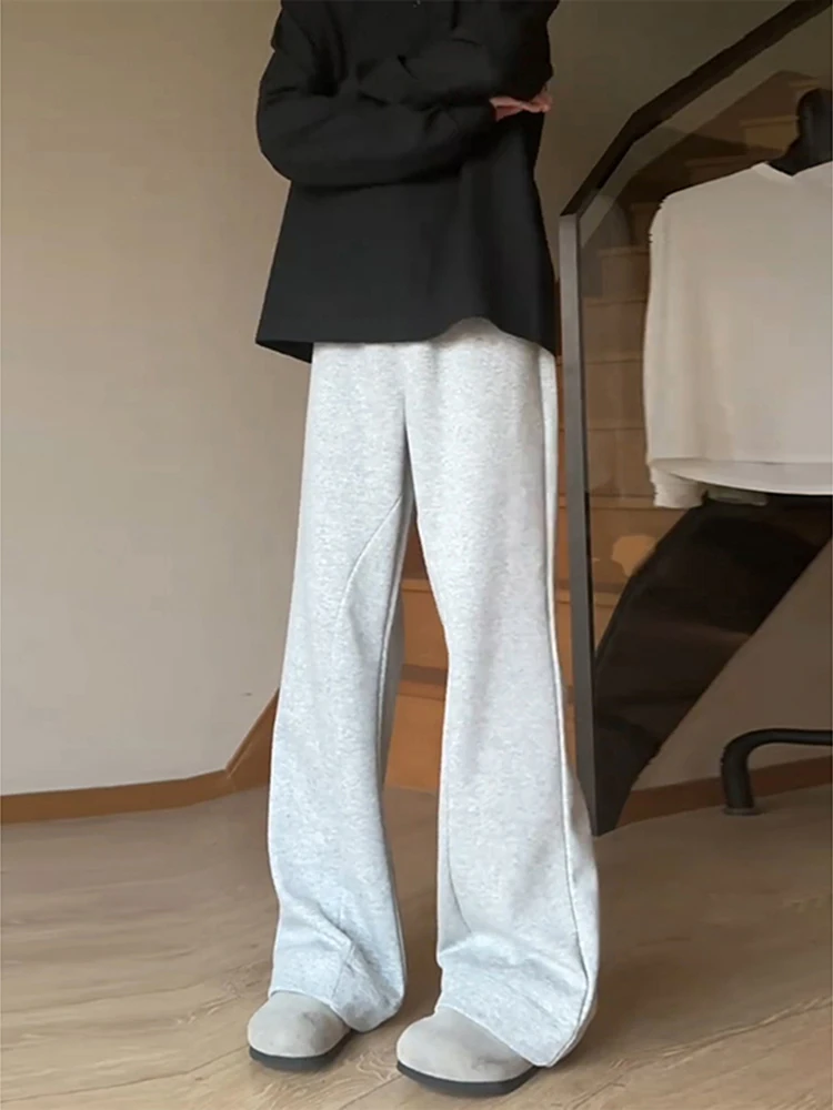 

Men's High Waist Straight Leg Casual Sports Pants Autumn Winter ey American Bend Knife Wide Leg Drapey Loose Fit Trousers