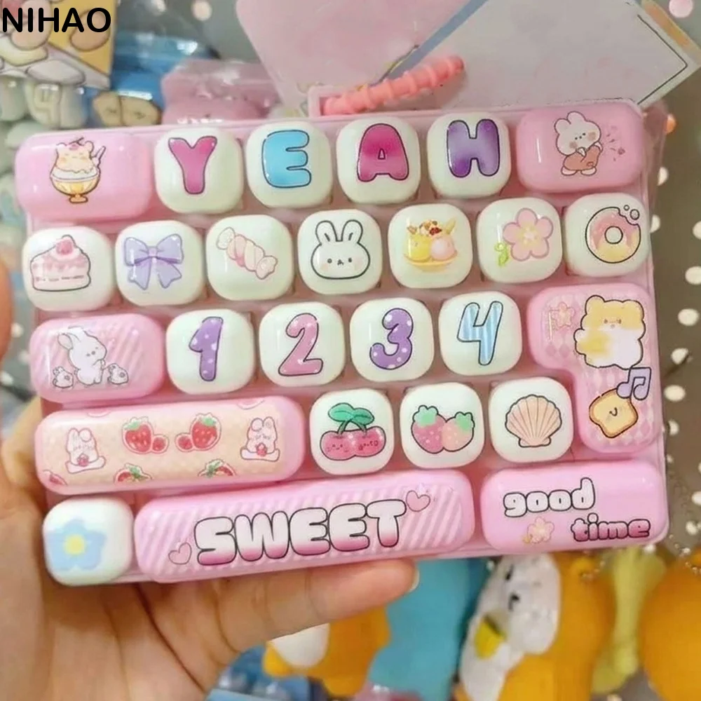 Cartoon 26 Key Keyboard Keychain Plastic Clear Key Sounds Fingertip Button Key Ring Clickable Keys Animal Patterns