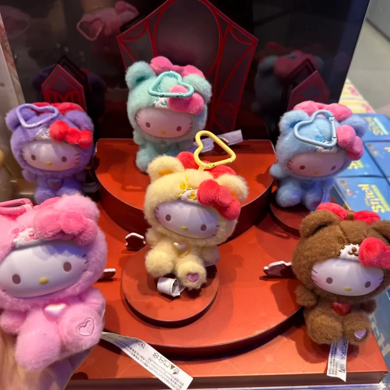 Новинка 2025, оригинальная серия Hello Kitty Teddy, одежда для сна, модная слепая коробка, игрушки, кавайные куклы, коллекционный брелок, кулон, загадочная коробка