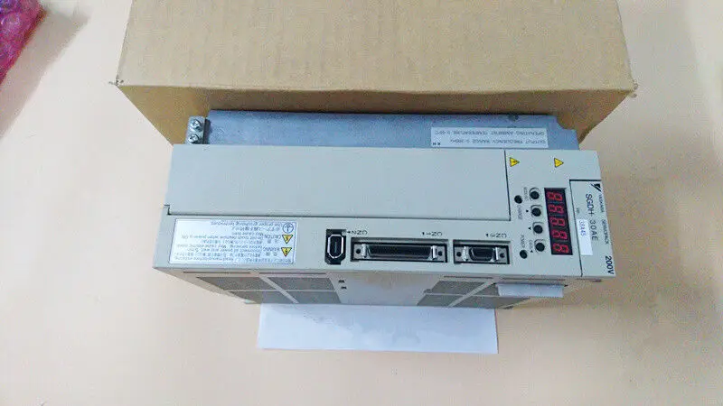 

1 шт., YASKAWA SGDH-30AE SERVO DRIVE, новинка в коробке, SGDH30AE, Ускоренная доставка