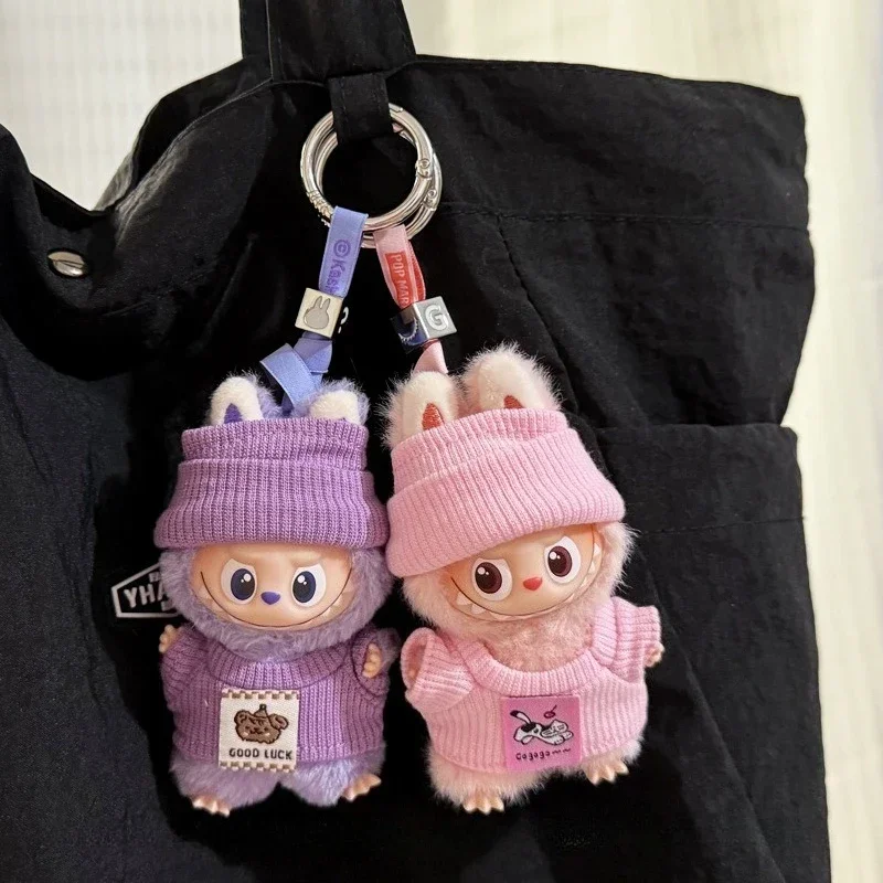 

Для Labubu 4,0 булавка с монстрами для серии Love, миниатюрная вязаная шляпа с клапаном, футболка, комплект, одежда для куклы, аксессуары для одежды