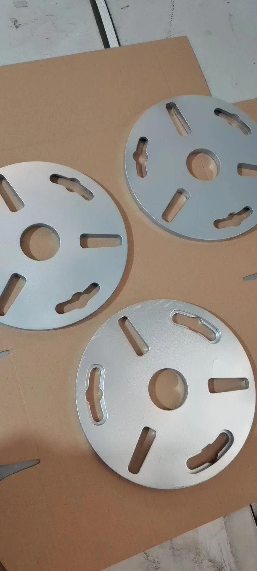 Adaptador do disco do suporte do diamante do fechamento de 180mm redi para o metal e as almofadas de redin para o moedor husqvarna