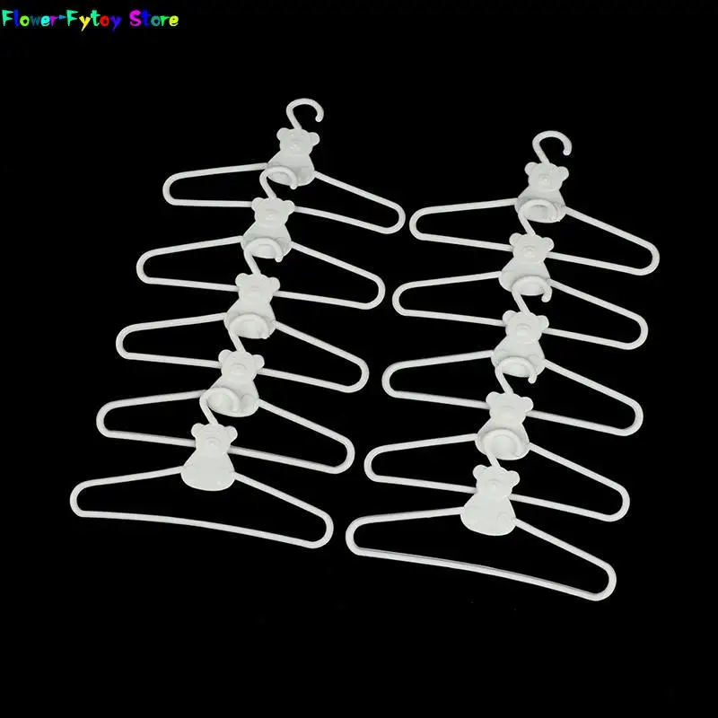 10Pcs/Lot Mini Cute Plastic Hangers Coat Dress Dolls Accessories for Doll Wardrobe Dress Clothes Dollhouse Toy