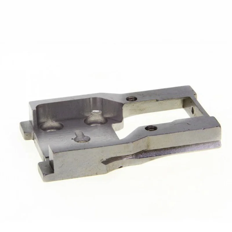 91-014636-25 Sewing Machine Spare Parts & Accessories for PFAFF 335 Needle Plate Holder 335068 / L6055-0A