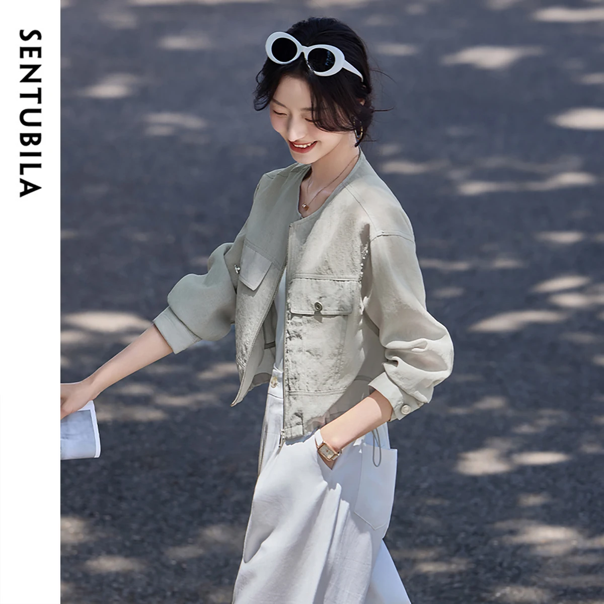 

SENTUBILA Summer Casual Short Jackets for Women 2025 Fashion Long Sleeve O Neck Zipper Office Lady Outercoat Outdoor T52WO1818