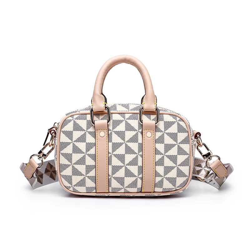 

2025 New Niche Design Spring And Summer Bags For Women, Trendy, Versatile, Casual Printed Shoulder Handbags luxury designer bags