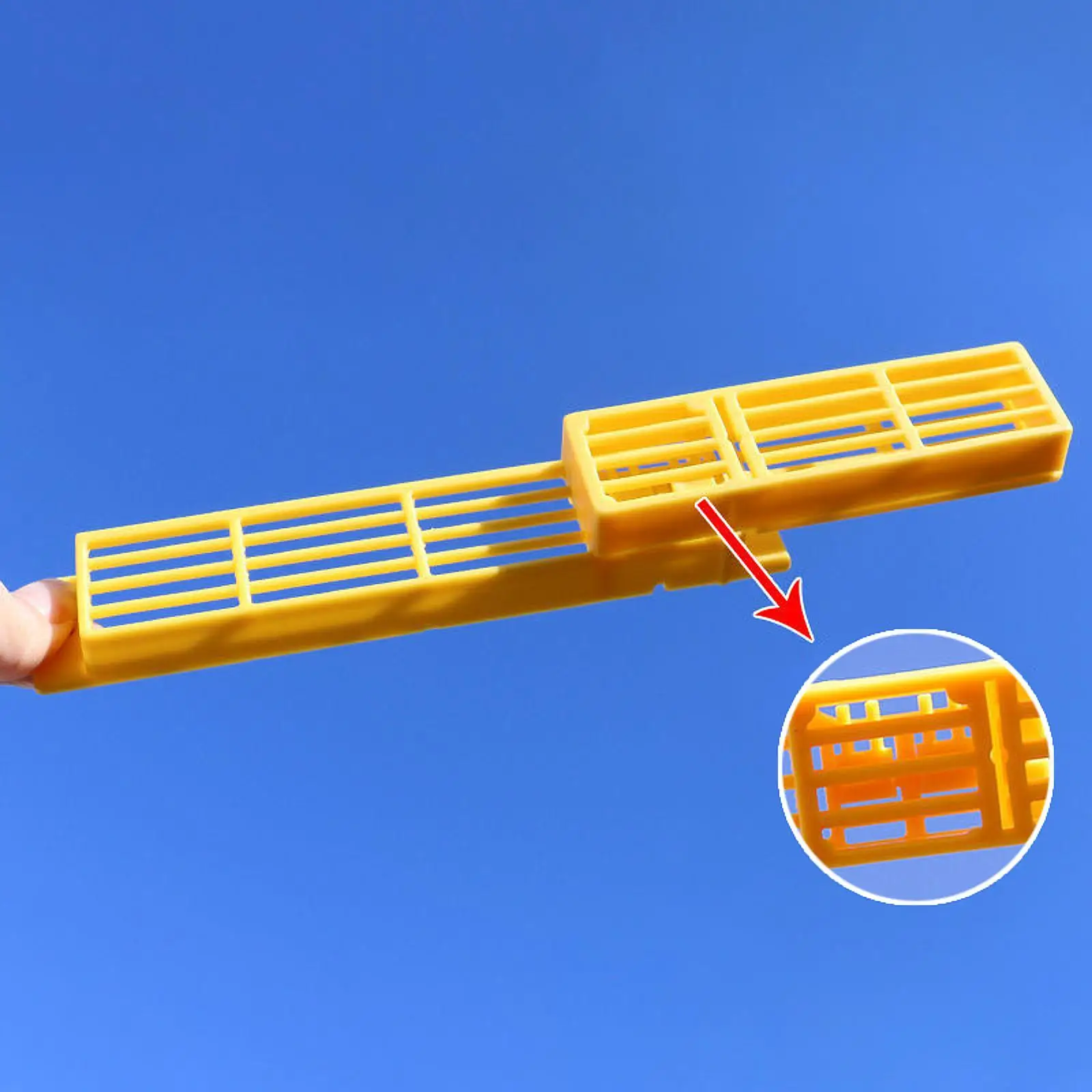 Automatic Bee Separator Easy Installation Sturdy Portable Automatic Bee Swarm Controller for Yard Farm Garden Patio Entrance