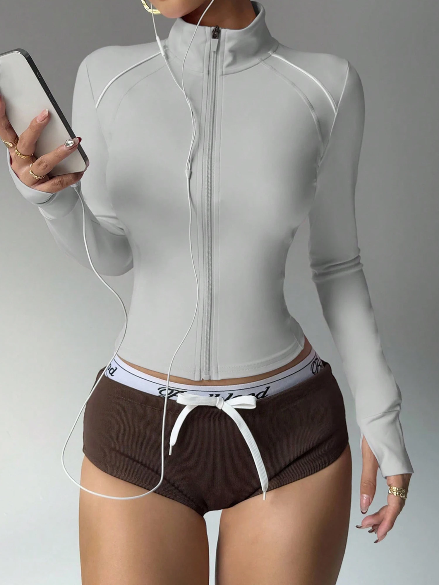 

Women's Yoga Workout Jacket Lightweight Full Zip Up Coat Long Sleeves Thumbholes Athletic Slim Fit Tops for Gym Sports Running