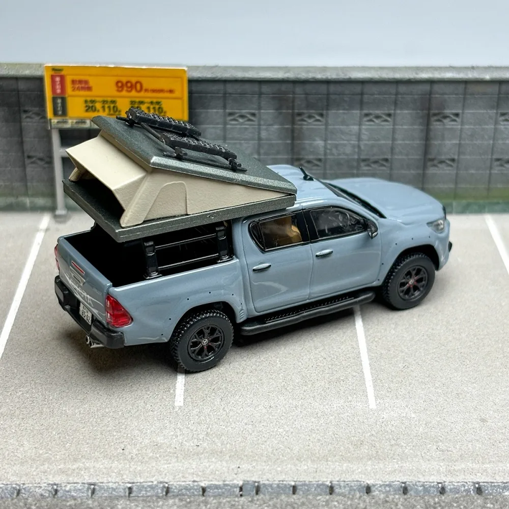 1:64 Scale Hilux Pickup Alloy Car Model Collection Ornaments