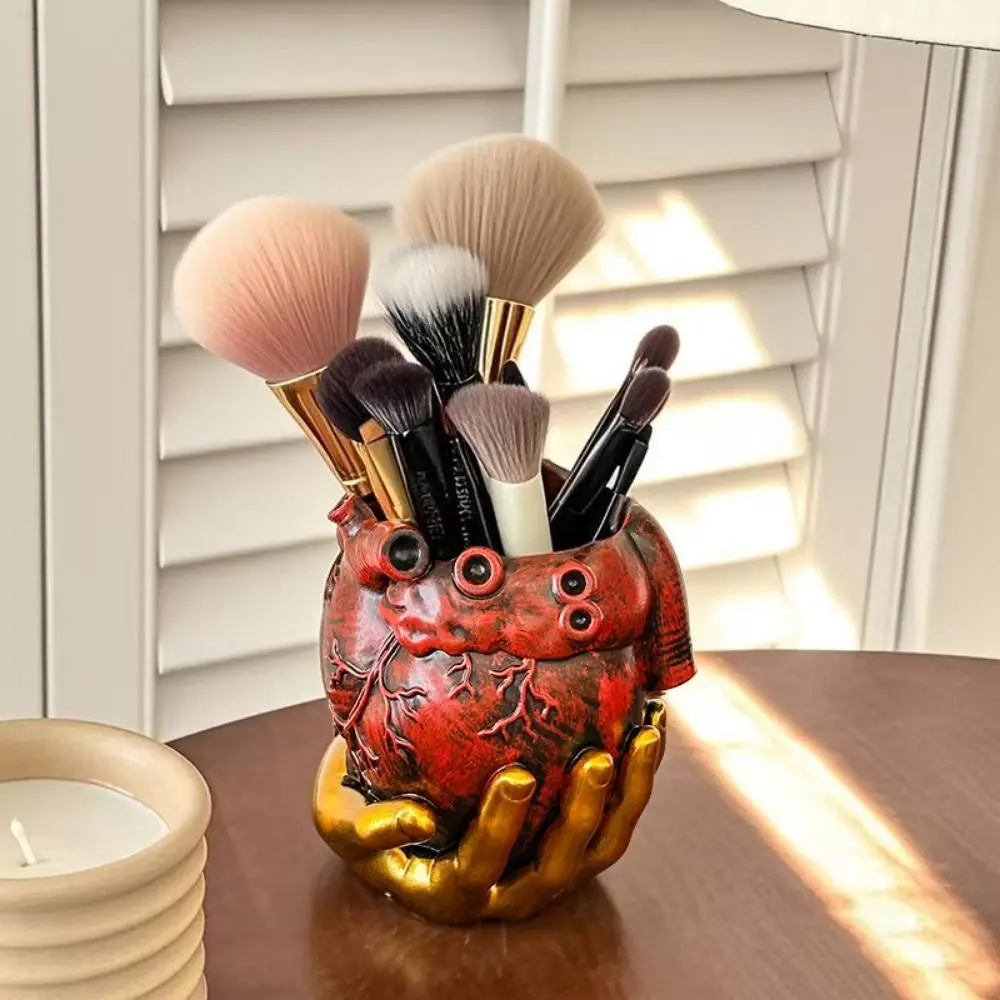 

Unique Vinyl Heart-Shaped Pen Holder Simulation Decorative Makeup Brush Storage Box Vintage Desktop Organizer for Home