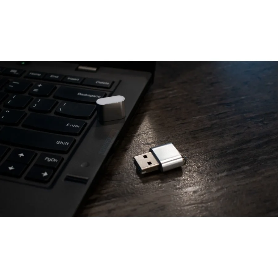 

Durable Keychain MicroSD Reader with HighSpeed Data Transfer