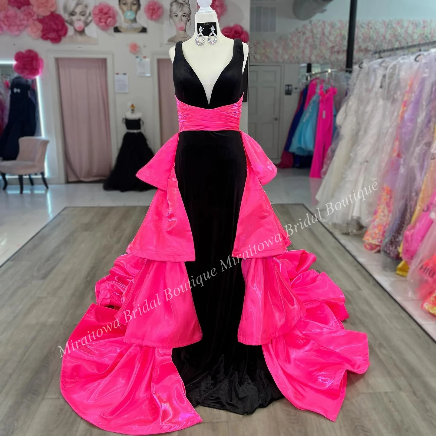 Fluwelen Getailleerde Prom Dress V-Hals Ruche Satijnen Overrok Winter Lente Formele Avond Bruiloftsjurk Optocht Gala Catwalk