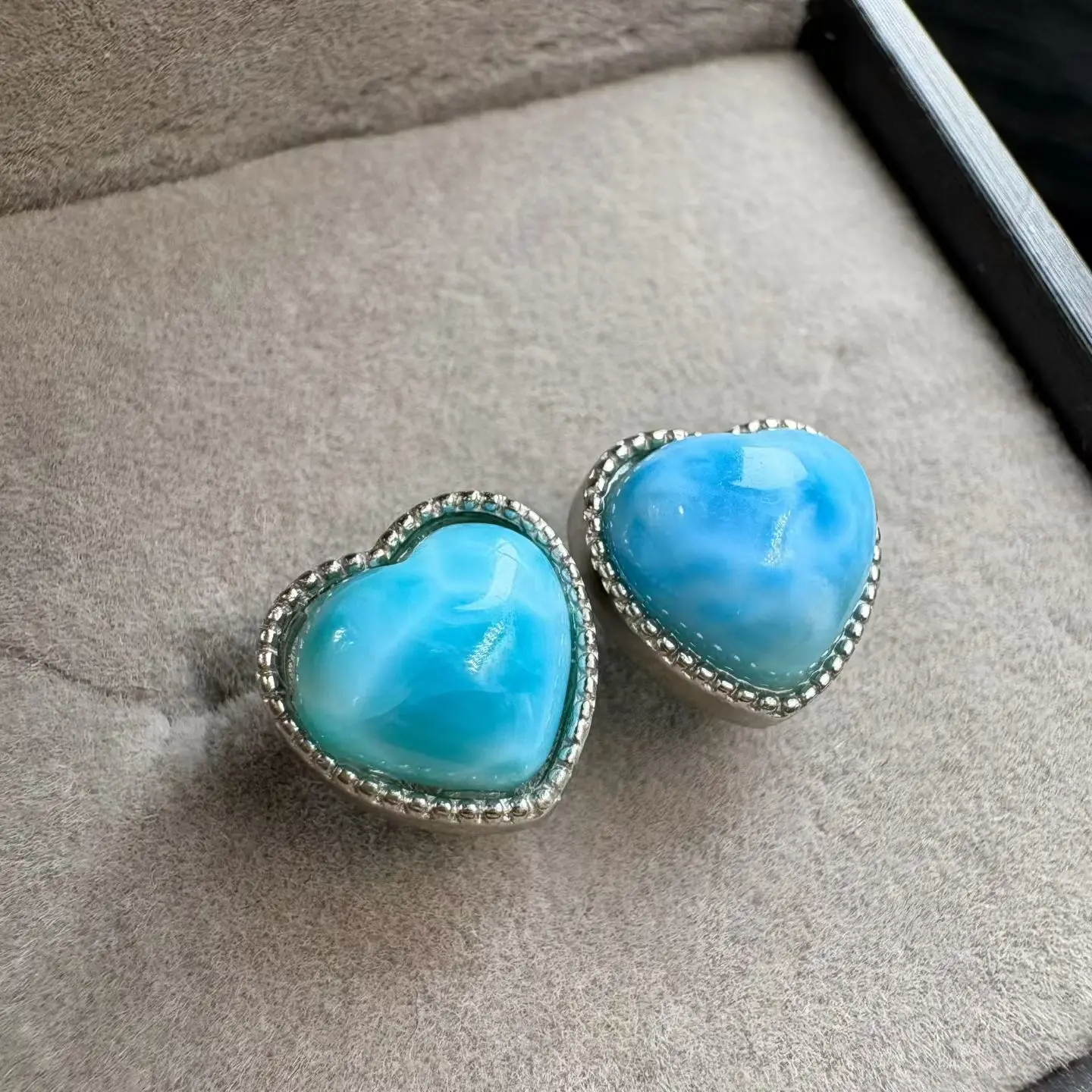1Pair Fengbaowu Natural Stone Dominican Republic Larimar Heart Earring Stud 925 Sterling Silver 8-10MM Heart Jewelry Gift Women